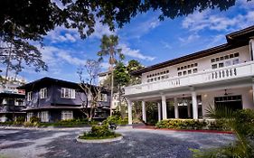 The Henry Hotel Manila